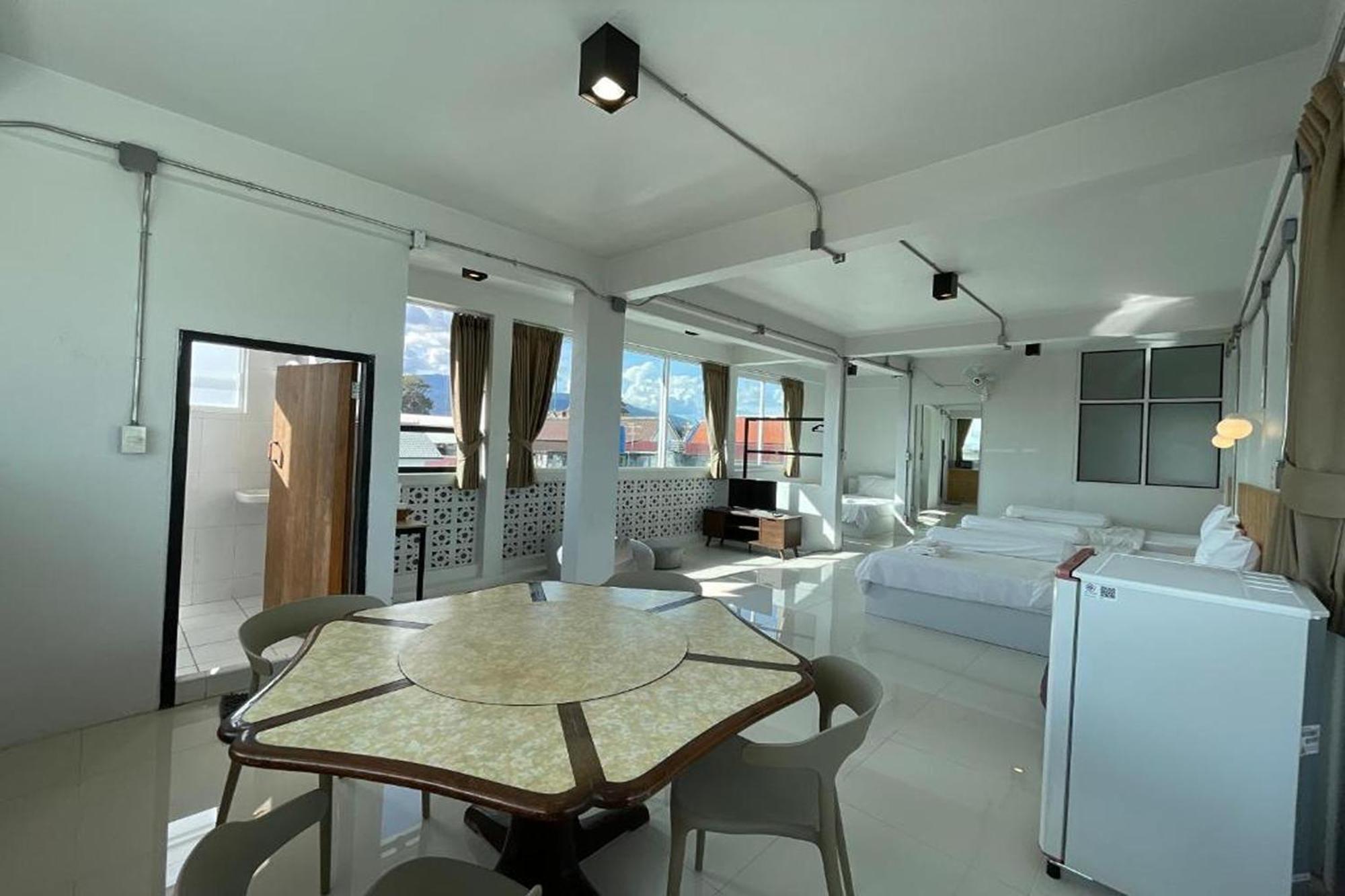 Asaya House Hotel Чиангмай Екстериор снимка