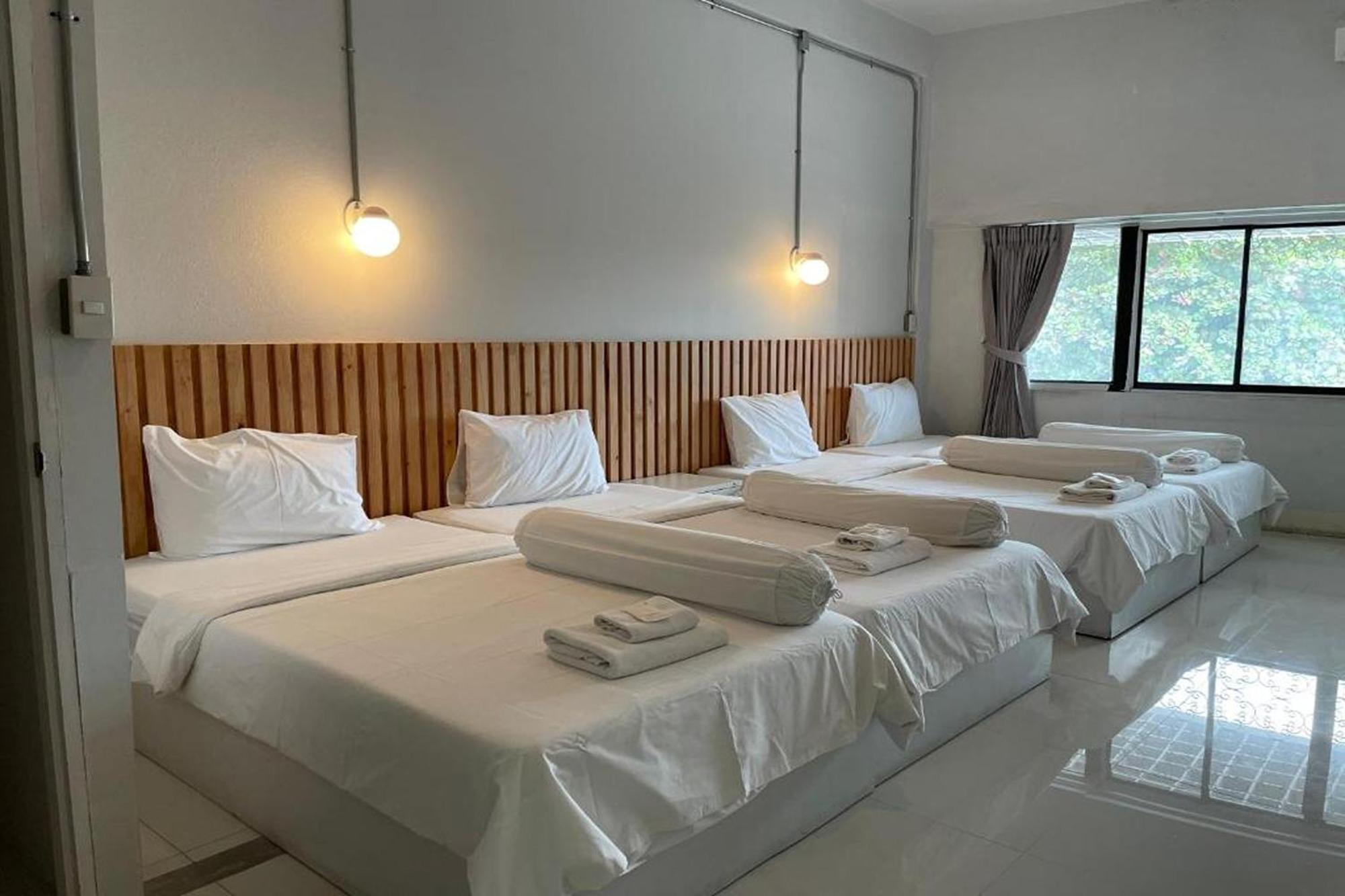 Asaya House Hotel Чиангмай Екстериор снимка