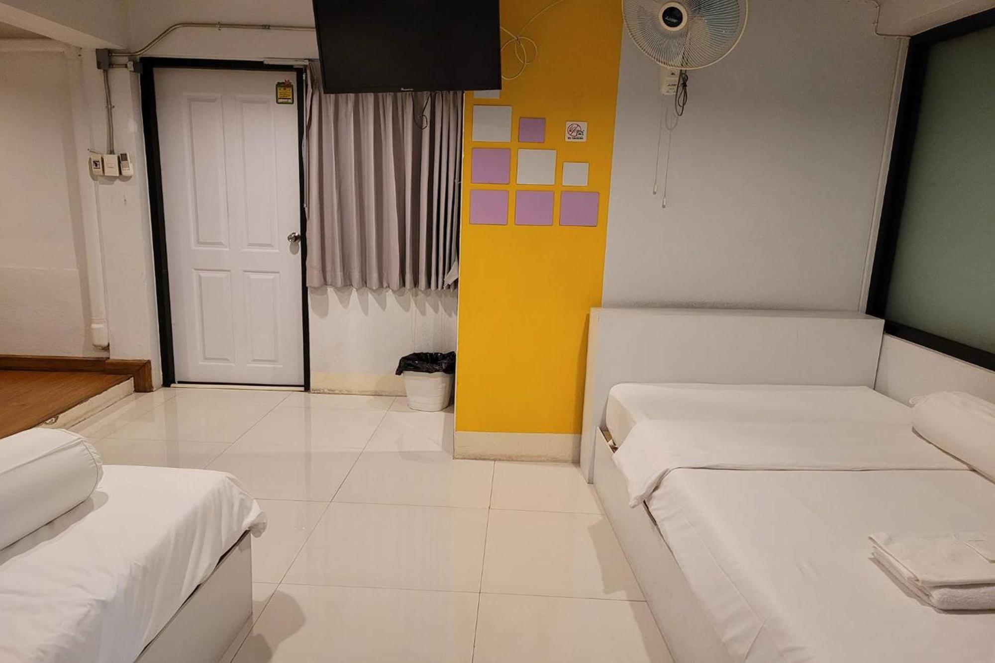Asaya House Hotel Чиангмай Екстериор снимка